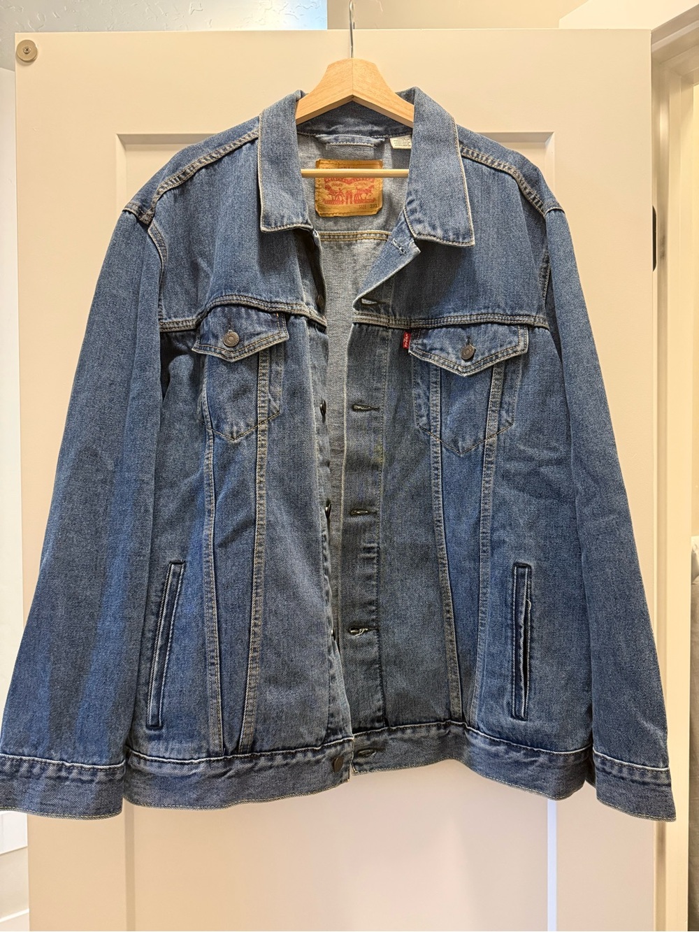 Levi's Medium Blue Denim Trucker Jacket